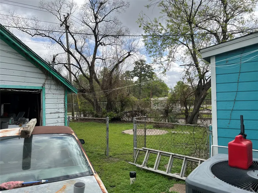 5745 Newport Street, Houston, TX 77023 - #3