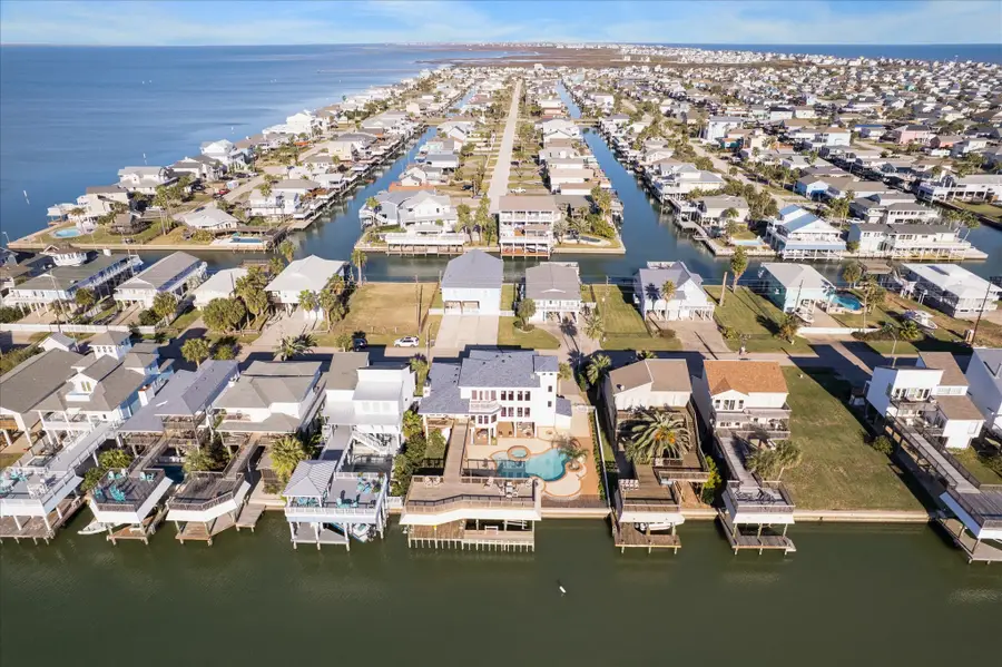 3730 Nueces, Galveston, TX 77554 - #3