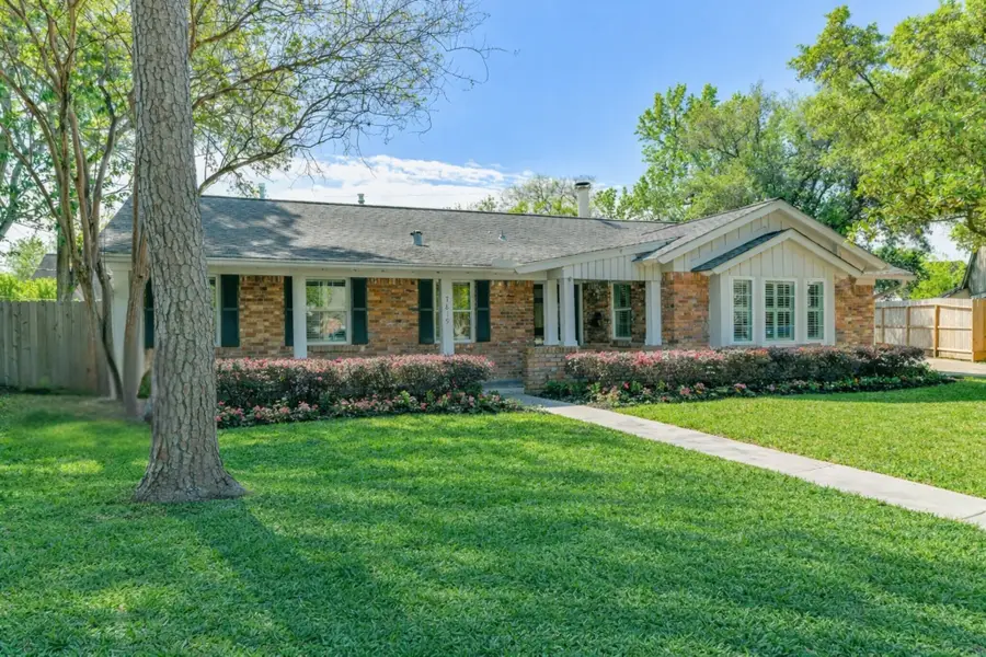 7819 Fairdale Lane, Houston, TX 77063 - Image #2