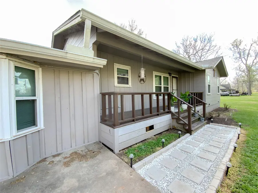 751 County Road 703, West Columbia, TX 77486 - #2