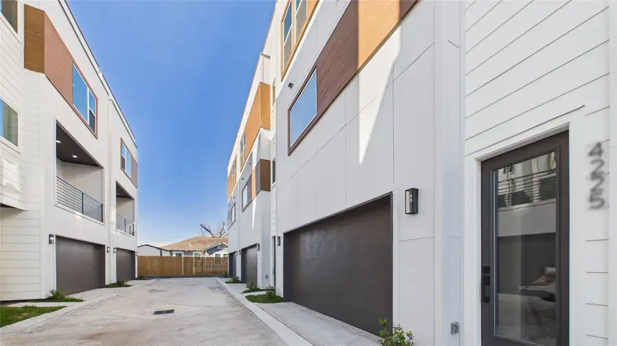 2413 Harrington Street, Houston, TX 77026 - #3
