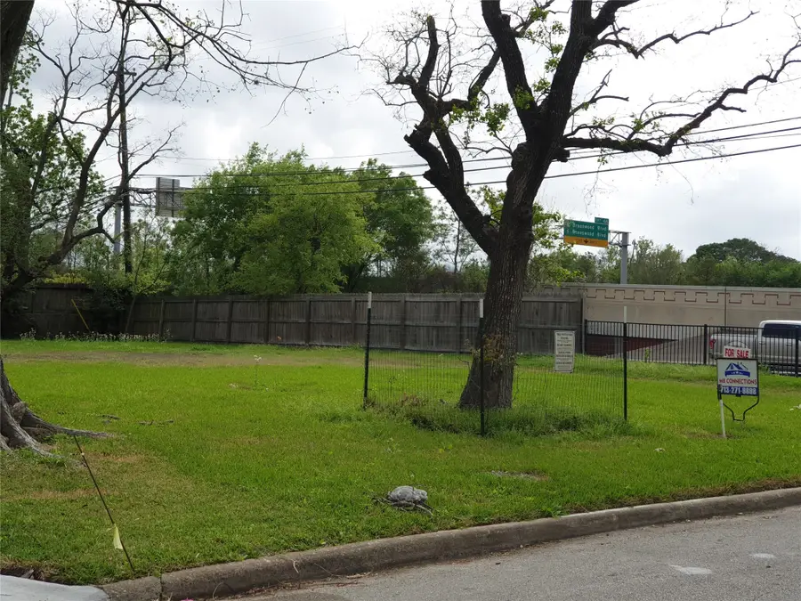 4629 Maple Street, Bellaire, TX 77401 - #3