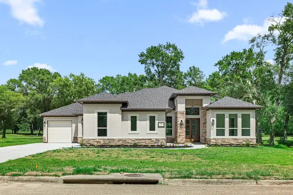 220 Birdie Dr, Hempstead, TX 77445