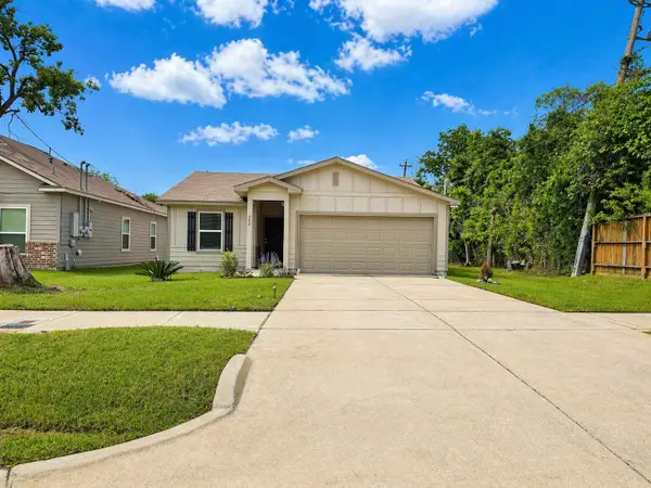302 Connecticut Street, Houston, TX 77029