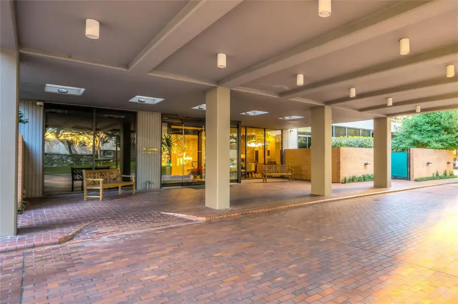 15 Greenway Plaza #5E, Houston, TX 77046 - #2
