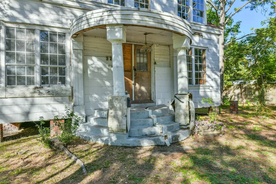 32 11th Avenue N, Texas City, TX 77590 - Image #2