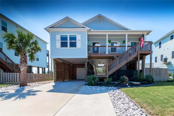 12839 E Conquistador Drive, Galveston, TX 77554