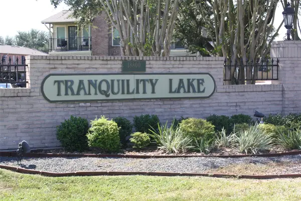 18800 Egret Bay Boulevard #1101, Webster, TX 77058