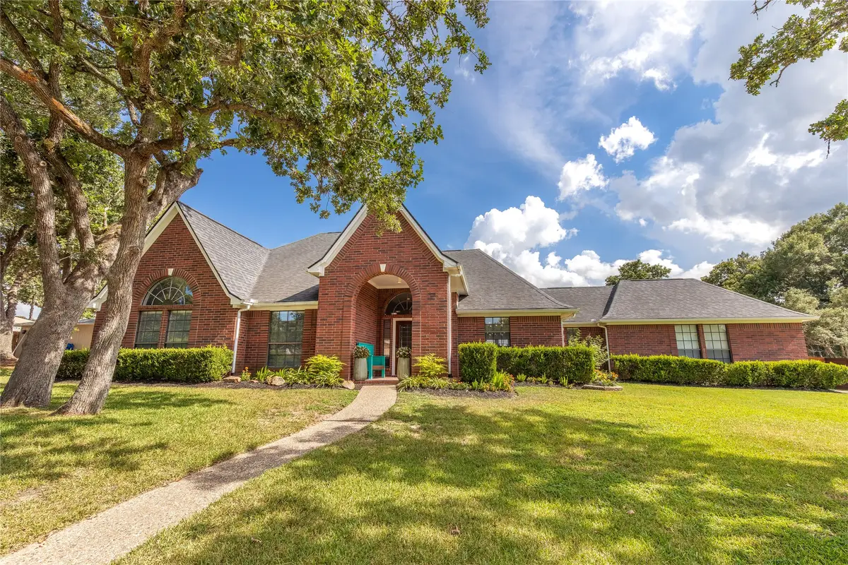 227 Briarwood Drive, Bellville, TX 77418 - #1