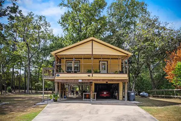 123 White Oak Drive N, Woodbranch, TX 77357