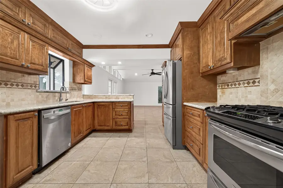 5422 Hummingbird Street, Houston, TX 77096 - #3