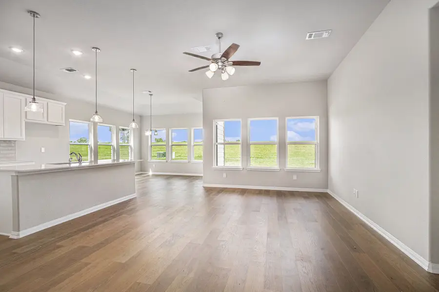 2102 Twin Lakes Boulevard, West Columbia, TX 77486 - #2