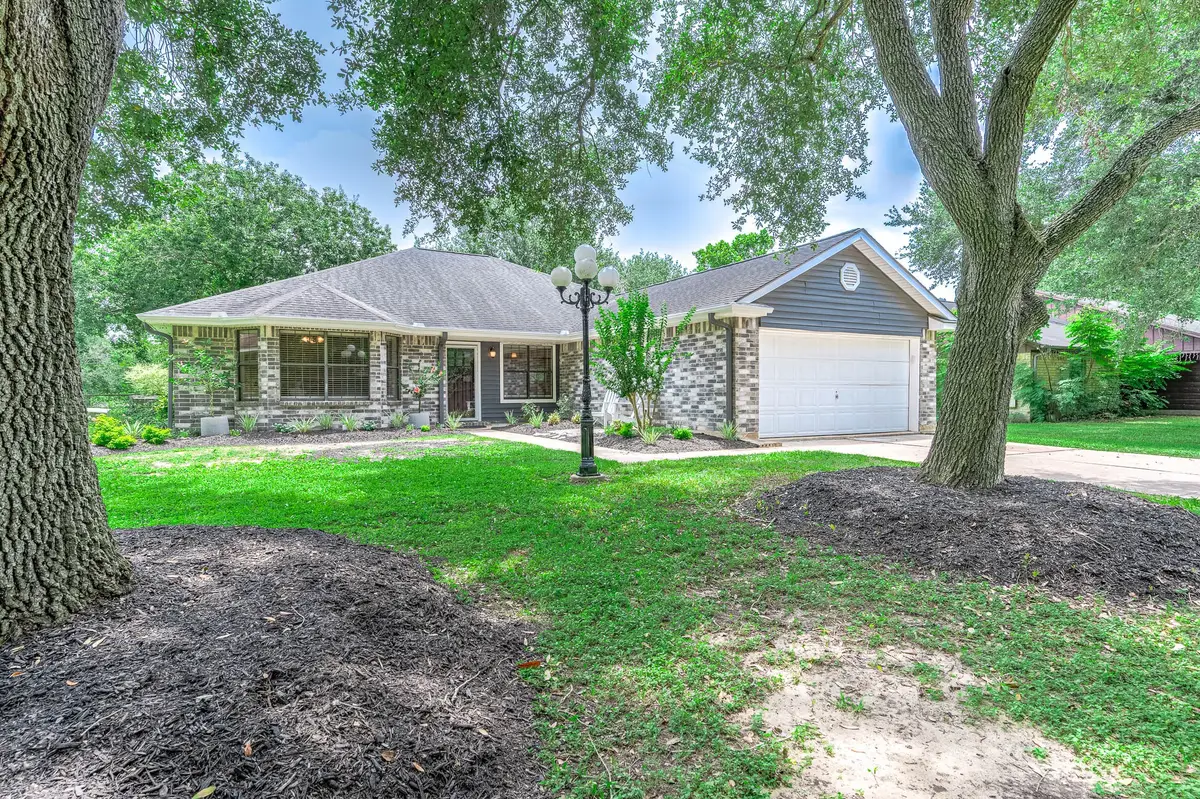 3875 Larkspur Street, Alvin, TX 77511 - #1