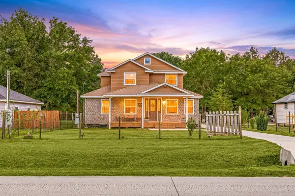 664 County Road 3404, Cleveland, TX 77327