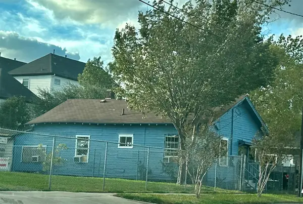 1511 Common Street, Houston, TX 77009