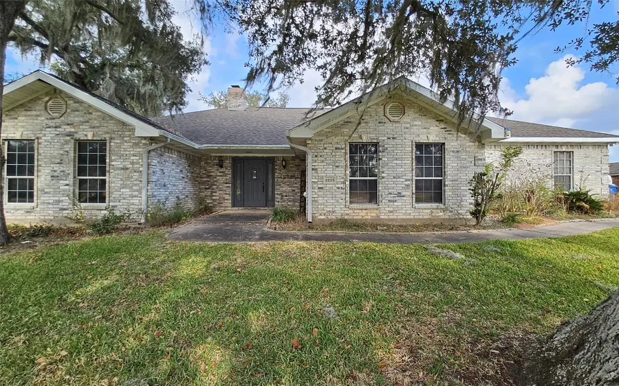 2225 Ridgewood Drive, West Columbia, TX 77486 - #2