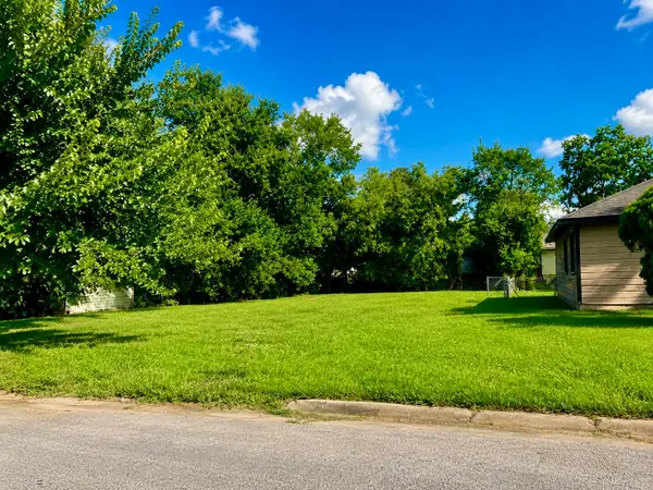 5930 Southlark Street, Houston, TX 77033
