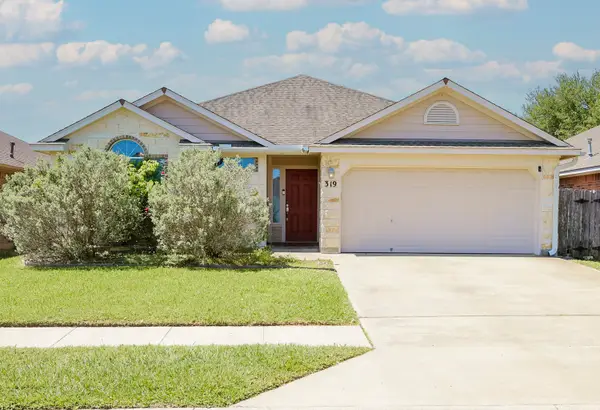 319 Silverado Trail, Victoria, TX 77901