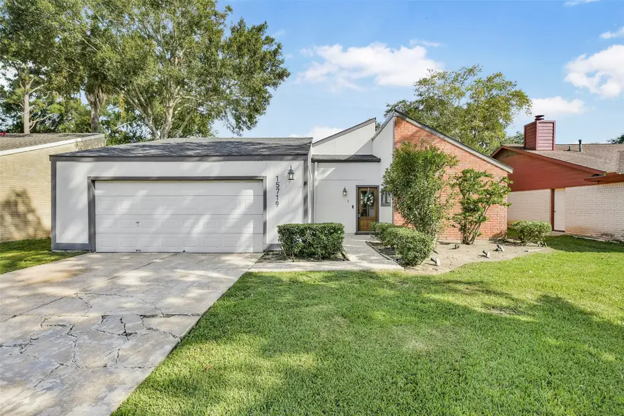 15719 Stonehaven Drive, Houston, TX 77059 - #2