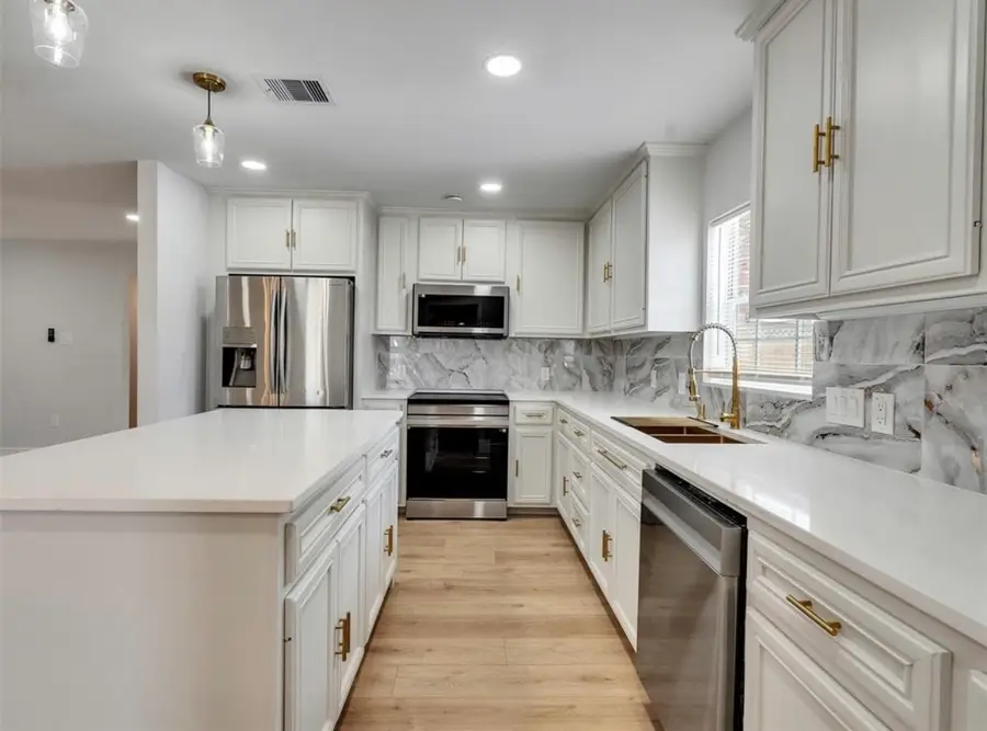 9003 Ledge Street, Houston, TX 77075 - Image #2