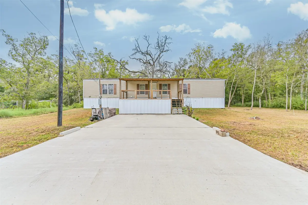 215 Sitka Drive, Holiday Lakes, TX 77515 - #1