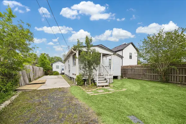 8525 Dosia Street, Houston, TX 77051