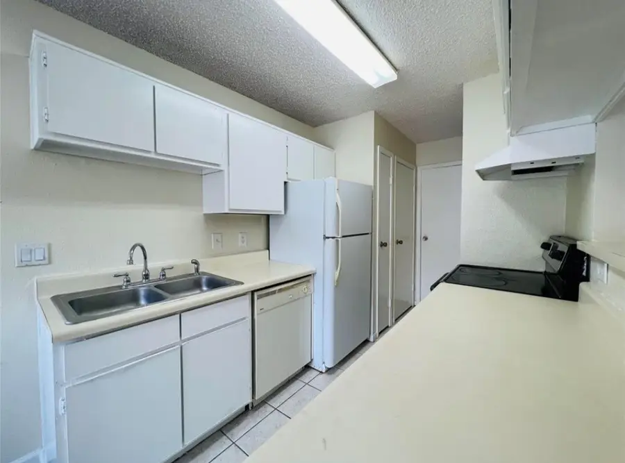 12660 Ashford Point Drive #410, Houston, TX 77082 - Image #3