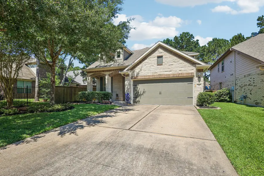 54 W Wolf Cabin Circle, Spring, TX 77389 - #2