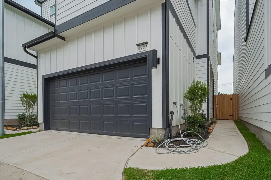 8927 Grovner Place, Houston, TX 77055 - Image #3