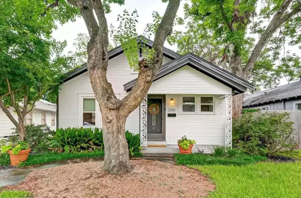 2206 Singleton Street, Houston, TX 77008