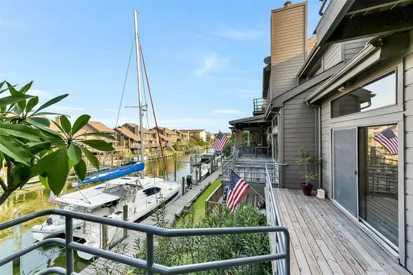 18201 Sandy Cove, Houston, TX 77058