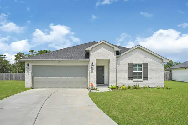 230 Alder Loop, Anahuac, TX 77514