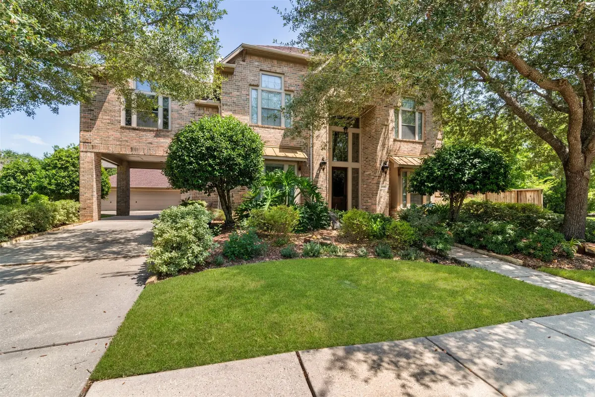 2525 W Ranch Drive, Friendswood, TX 77546 - #1