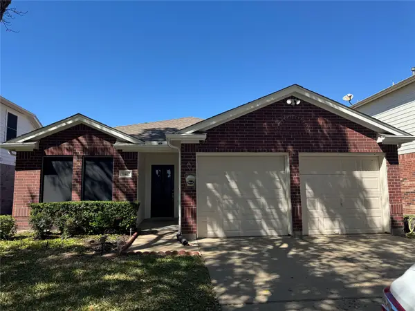 17442 S Summit Canyon Drive, Houston, TX 77095