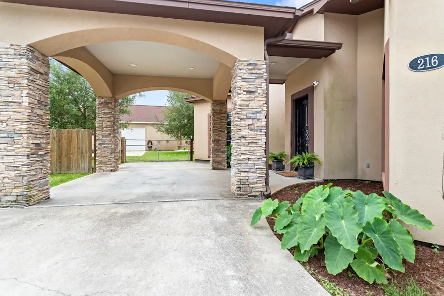 216 Berwick, Bridge City, TX 77611 - #2