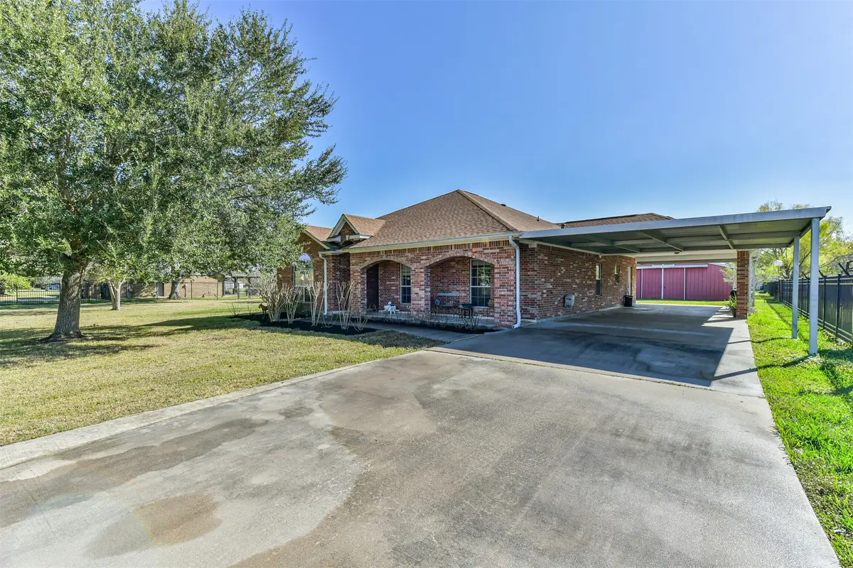 1910 Quinn Road, Pearland, TX 77581 - Image #1