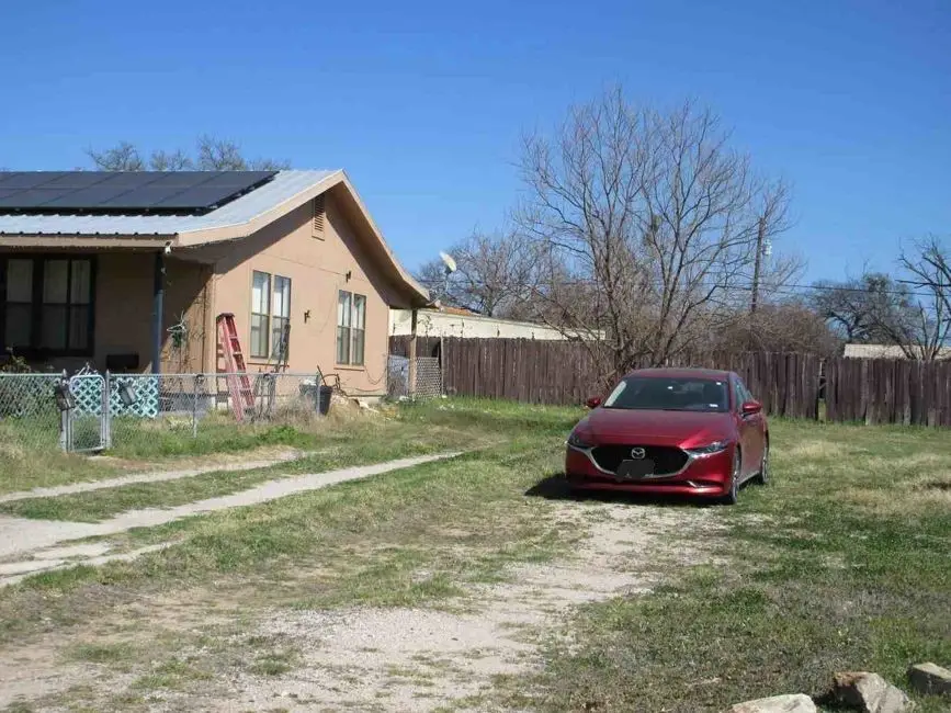 107 Buttercup Street, Kingsland, TX 78639 - #3