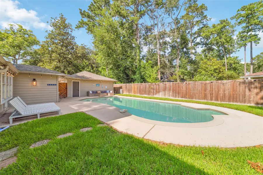 563 Landfall Ln, Conroe, TX 77302 - #2