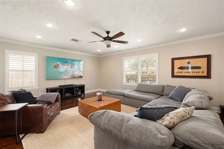 1819 Gardenia Drive, Houston, TX 77018 - #3