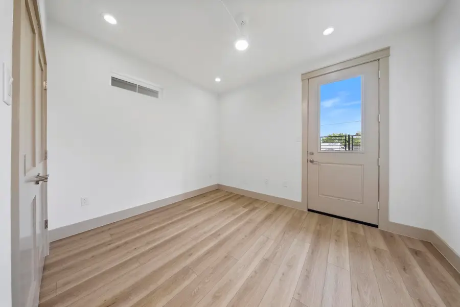 1124 Weiss Street, Houston, TX 77009 - #3