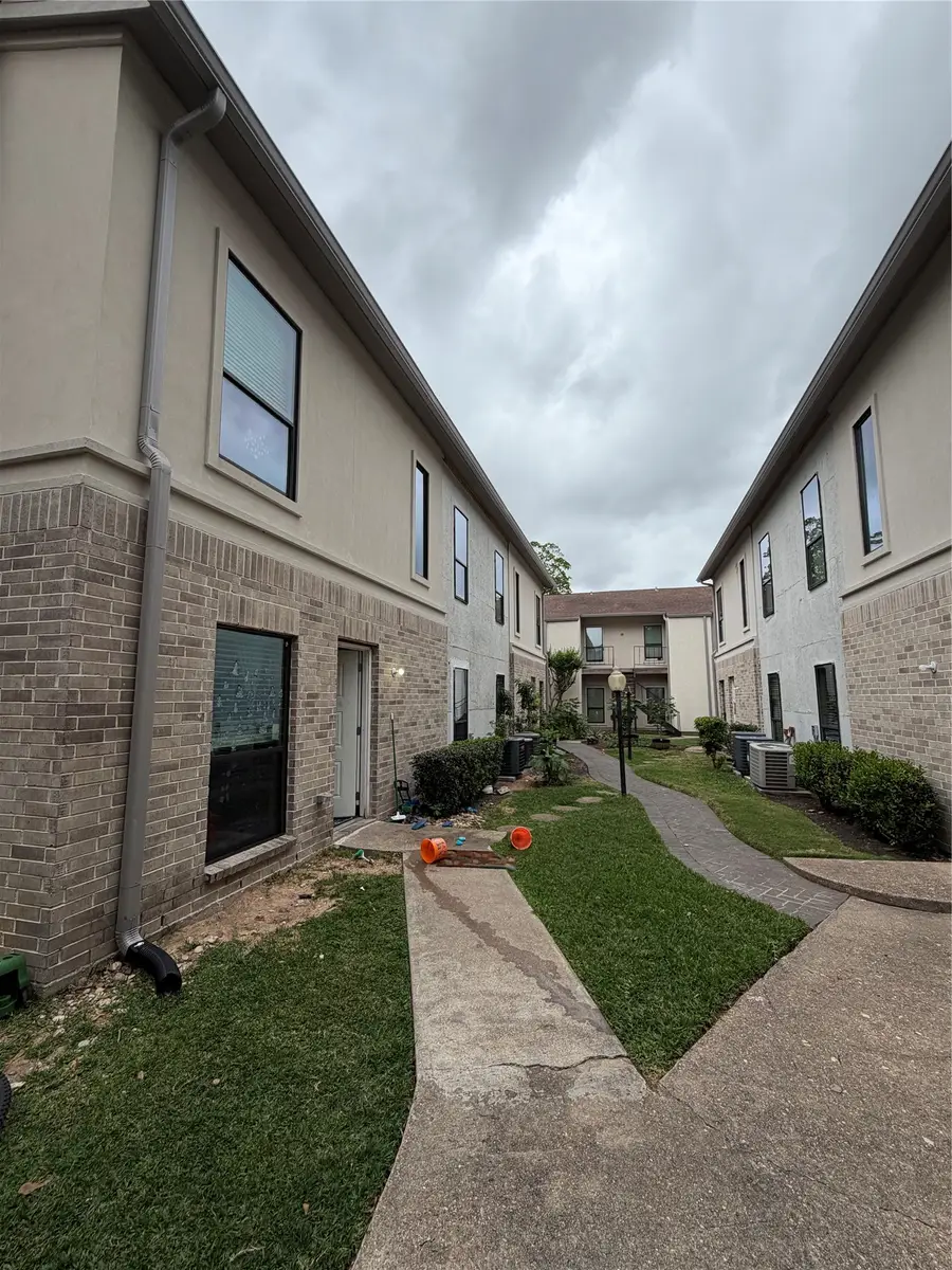 2425 Augusta Drive #36, Houston, TX 77057 - #3