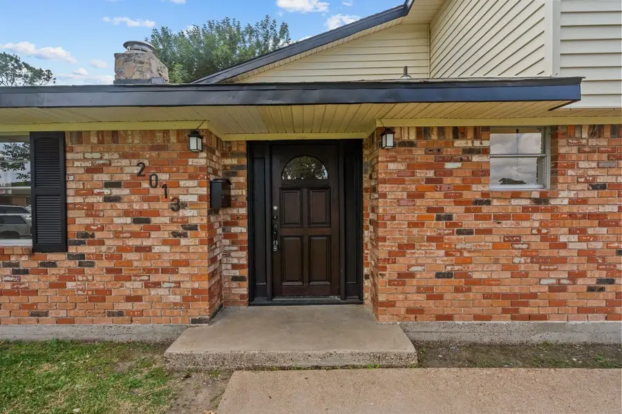 2013 17th Avenue N, Texas City, TX 77590 - #2