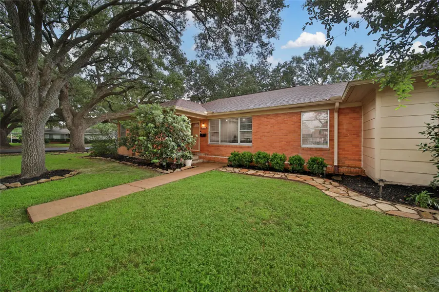808 Avenue K, Rosenberg, TX 77471 - #3