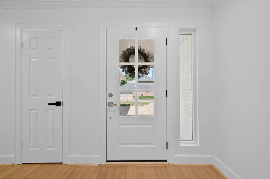 2219 Briar Branch Drive, Houston, TX 77042 - Image #2