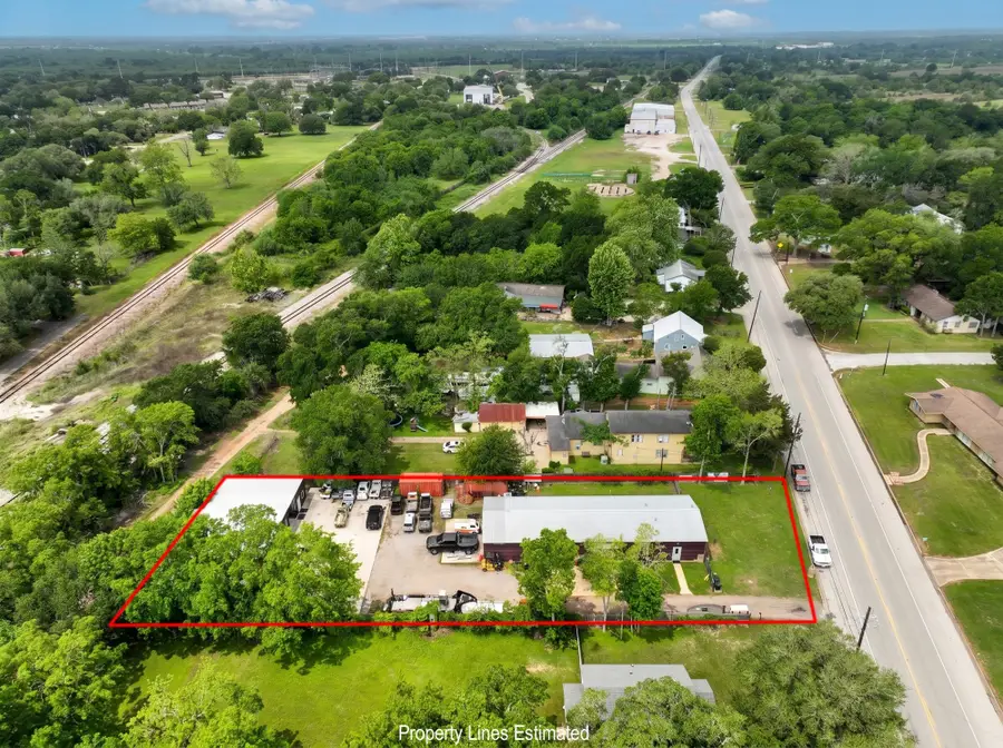 518 Columbus Road, Sealy, TX 77474 - #3