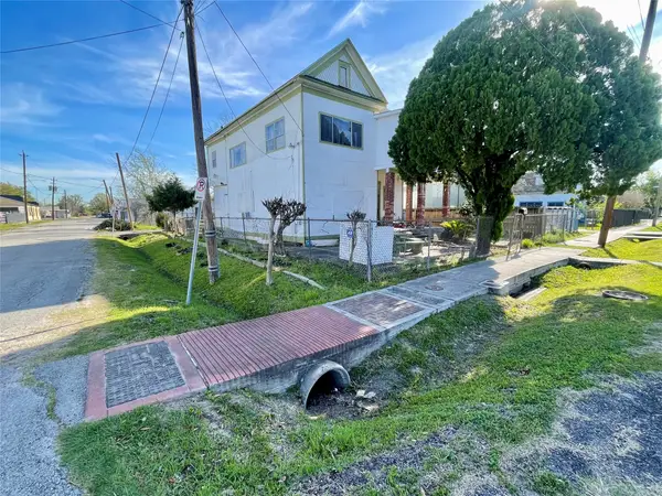 3601 Engelke Street, Houston, TX 77003