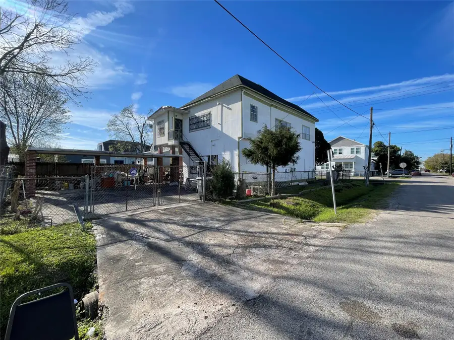 3601 Engelke Street, Houston, TX 77003 - #2