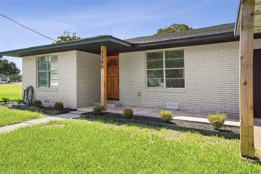 1300 Basin Street, Bay City, TX 77414 - #3