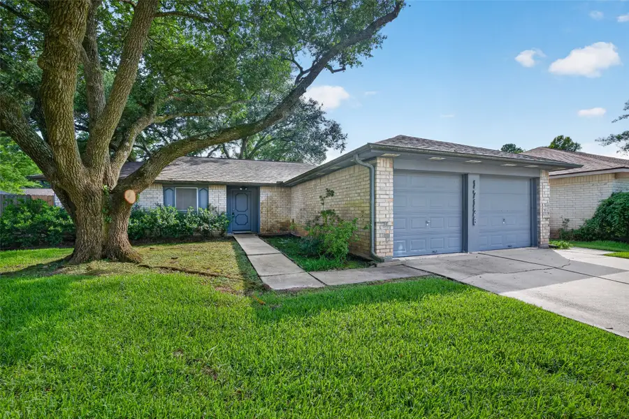 17126 Hewing Drive, Friendswood, TX 77546 - #2