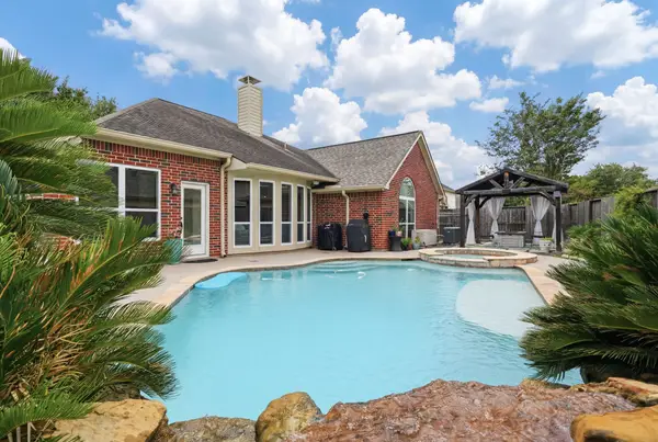 1010 Bringewood Chase Drive, Spring, TX 77379